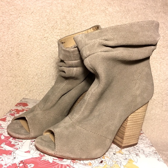 Chinese Laundry Break Up Peep Toe Bootie - Picture 2 of 6